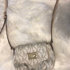 Michael kors Small  crossbody purse